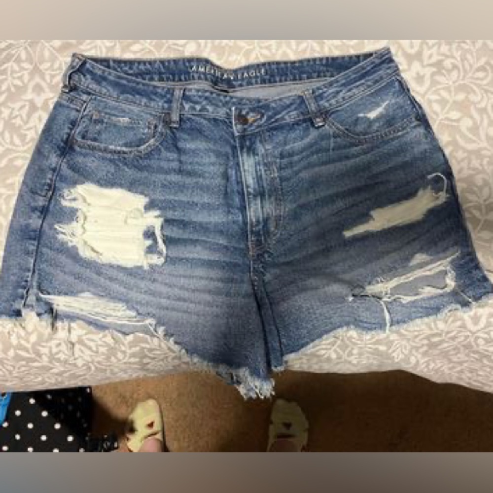 AEO Mom Shorts